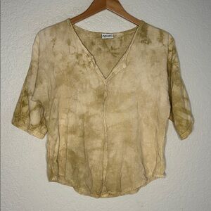 Oh My Gauze! Tie Dye Top Size 1 Lagenlook Casual Notch V Neck Tan Olive